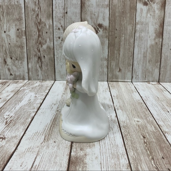 1979 Adorable Precious Moments Bride and Groom Figurine - Picture 8 of 9